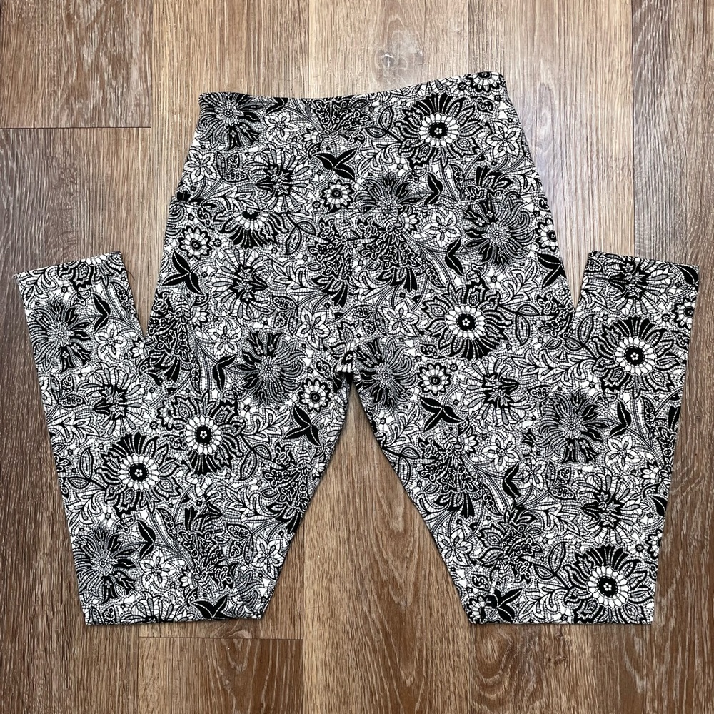 Sanctuary Black and White Funky Design Lagging’s XS - Picture 4 of 9